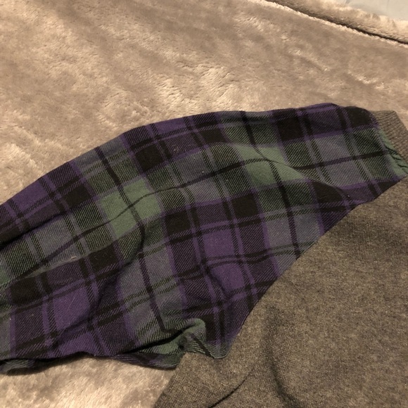 Rue 21 sweater with plaid sleeves - Picture 4 of 4